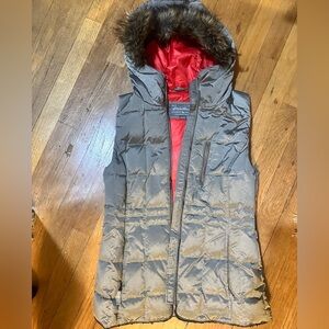 Eddie Bauer Quilted Vest